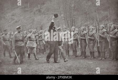 World War I. On his return from a propaganda trip to Russia, the French socialist minister Albert Thomas, accompanied by General Kornilov, passed, on May 26, 1917, on the front of the Russian troops, in the Carpathians, and made the war until victory. Stock Photo