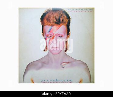 David Bowie Aladdin Sane - Vintage Vinyl Record Cover Stock Photo - Alamy