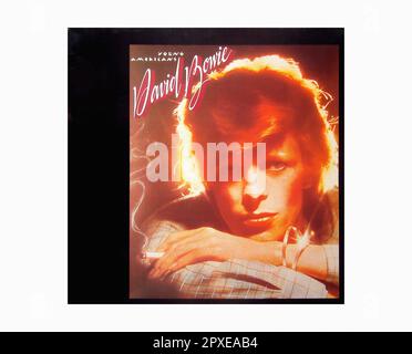 David Bowie - Young Americans [1975 1991 reissue] - Vintage Vinyl Record Sleeve Stock Photo