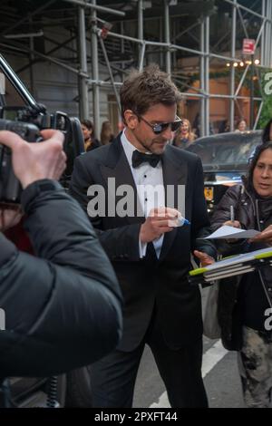 New York, New York, USA. 1st May, 2023. (NEW) The Pierre Hotel: 2023 Met Gala Departures. May 01, 2023, New York, New York, USA: Bradley Cooper departs The Pierre Hotel for 2023 Met Gala on May 01, 2023 in New York City. (Credit Image: © M10s/TheNEWS2 via ZUMA Press Wire) EDITORIAL USAGE ONLY! Not for Commercial USAGE! Stock Photo