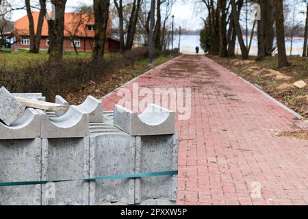 A pile of bricks is stacked on a pallet. Stock Photo