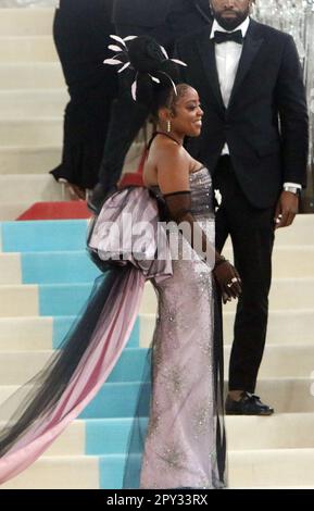 New York, NY, USA. 1st May, 2023. Quinta Brunson at The 2023 Met Gala Celebrating Karl Lagerfeld: A Line Of Beauty at the Metropolitan Museum Of Art in new York City on
