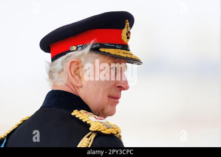 His Majesty the King inspects the 200th Sovereign's Parade at Royal Military Academy, Sandhurst.  His Majesty The King inspects the 200th Sovereign's Stock Photo