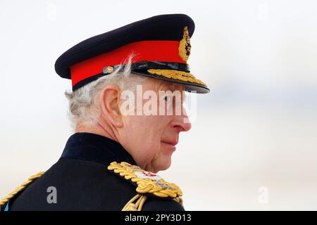 His Majesty the King inspects the 200th Sovereign's Parade at Royal Military Academy, Sandhurst.  His Majesty The King inspects the 200th Sovereign's Stock Photo