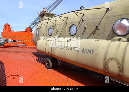 Spain. 6th Apr, 2023. A CH-47 Chinook is offloaded from a vessel for Defender 23 by the Army 5th Battalion, 159th Aviation Regiment, 244th Expeditionary Combat Aviation Brigade with support from Naval Supply Systems Command Fleet Logistics Center - Rota at Naval Station Rota, Spain, April 6, 2023. Defender 23 is a U.S. Army Europe and Africa-led exercise focused on the strategic deployment of continental U.S.-based forces, employment of Army prepositioned stocks, and interoperability with Allies and partners. Credit: U.S. Army/ZUMA Press Wire Service/ZUMAPRESS.com/Alamy Live News Stock Photo