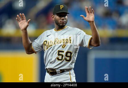 June 26, 2022: Pittsburgh Pirates starting pitcher Roansy Contreras (59)  delivers a pitch during the MLB game between Pittsburgh Pirates and Tampa  Bay Rays St. Petersburg, FL. Jonathan Huff/CSM/Sipa USA.(Credit Image: ©