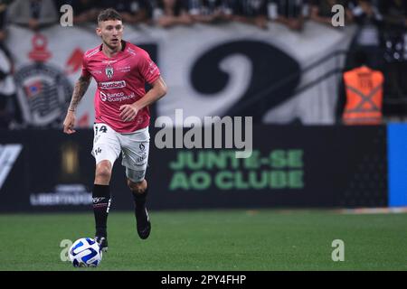 SÃO PAULO, SP - 02.05.2018: CORINTHIANS X INDEPENDIENTE - Silvio Romero do  Independiente is playing for Corinthians FC during a match between  Corinthians and Club Atlético Independiente (Argentina), which is valid for