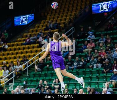 Fairfax, Virginia, USA. 2nd May, 2023. CAMDEN GIANNI (1) of Grand Canyon University serves the ball during the quarterfinal match against Long Beach State University in the 2023 NCAA Men's Volleyball Championship. (Credit Image: © Robert Blakley/ZUMA Press Wire) EDITORIAL USAGE ONLY! Not for Commercial USAGE! Stock Photo