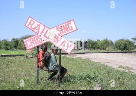 KENYA, Kajiado, Massai villages near town Mile 46, Massai pastoral tribe, two boys / KENIA, Kajiado, Massai Dörfer bei Kleinstadt Mile 46, Massai Volk, zwei Jungen Stock Photo
