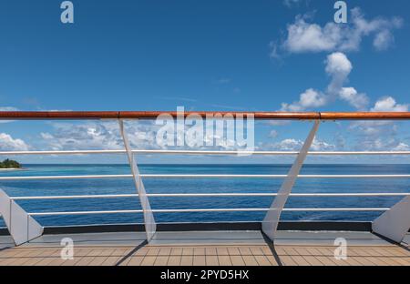 Cruise ship railing with a view of the beautiful sea in Aruba Stock ...