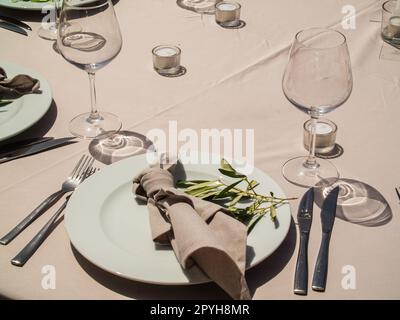 Luxury elegant wedding reception table arrangement and floral centerpiece - wedding banquet and event outdoor Stock Photo
