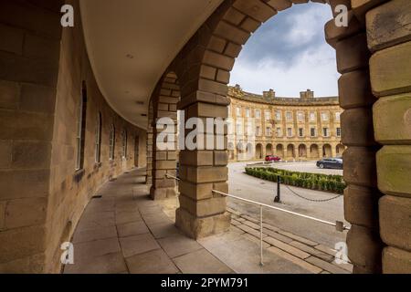 Through the arches of the Crescent at Buxton, Derbyshire, England Stock Photo