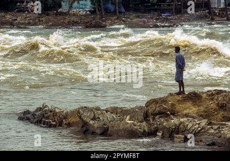 Watching the River Flow - The Sumpners Afloat