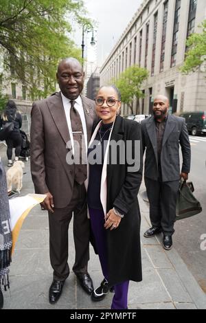 New York, USA. 2nd May, 2023. Kathryn Griffin-Townsend (Marvin Gaye's daughter) and lawyer Ben Crump leaves Manhattan Federal Court building after hearing over alleged copyright infringement by musician Ed Sheeran of music ''Let's Get It On'' written by Marvin Gaye. (Credit Image: © Catherine Nance/SOPA Images via ZUMA Press Wire) EDITORIAL USAGE ONLY! Not for Commercial USAGE! Stock Photo