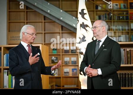 Tartu, Estonia. 04th May, 2023. TARTU 20230504King Carl Gustaf and Estonian President Alar Karis hold a closing press conference in the library at the National Museum in Tartu. The royal couple is on an official visit to Estonia 2-4 May 2023. Photo: Pontus Lundahl/ TT/code 10050 Credit: TT News Agency/Alamy Live News Stock Photo
