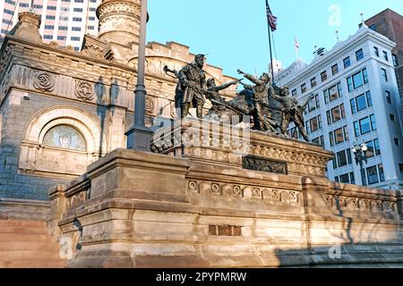 Soldiers and Sailors Monument, a Civil War monument honoring those who fought in the war, on Public Square in Cleveland, Ohio, USA. Stock Photo