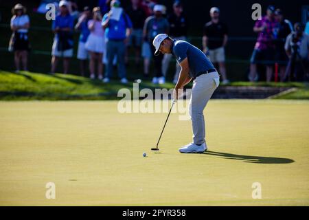 Charlotte, NC, USA. 4th May, 2023. Xander Schauffele putts for par during the first round of the 2023 Wells Fargo Championship at Quail Hollow Club in Charlotte, NC. (Scott Kinser/Cal Sport Media). Credit: csm/Alamy Live News Stock Photo