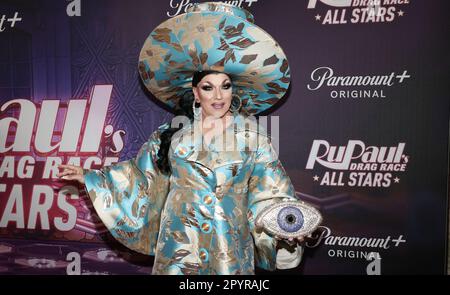 Mrs. Kasha Davis attends the premiere of 