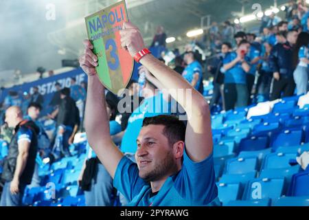 Napoli, Italy. 04th May, 2023. Napoli fans celebrate the victory of the Italian championship series A 2022/2023 after thirty-three years, inside the Diego Armando Maradona stadium. Naples, May 04, 2023. (photo by Vincenzo Izzo/Sipa USA) Credit: Sipa USA/Alamy Live News Stock Photo