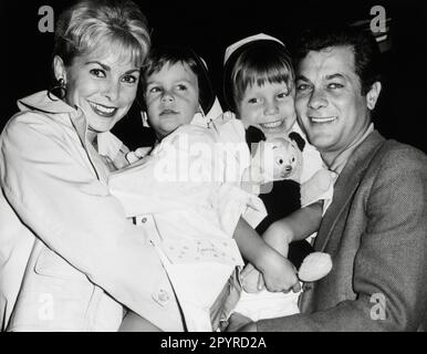 Janet Leigh, Jamie Lee Curtis, Kelly Curtis, Tony Curtis, circa 1962. File Reference # 34408-477THA Stock Photo