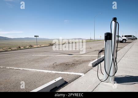 Usa, Utah. Electric vehicle charging station located at a rural rest stop. Stock Photo