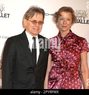 May 4, 2023, New York City, New York, USA: Actor/choreographer MIKHAIL BARYSHNIKOV and his wife LISA RINEHART seen at the New York City Balletâ€™s 2023 Spring Gala held at the David H. Koch Theater at Lincoln Center Plaza. (Credit Image: © Nancy Kaszerman/ZUMA Press Wire) EDITORIAL USAGE ONLY! Not for Commercial USAGE! Stock Photo