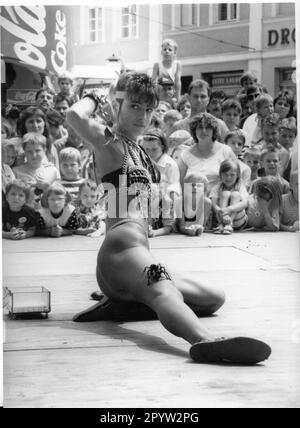 Potsdam 1000 years 1000-year celebration 1993 here children's festival Pots-Blitz on June 6 in Brandenburger Straße and on Luisenplatz Photo: MAZ/Christel Köster [automated translation] Stock Photo