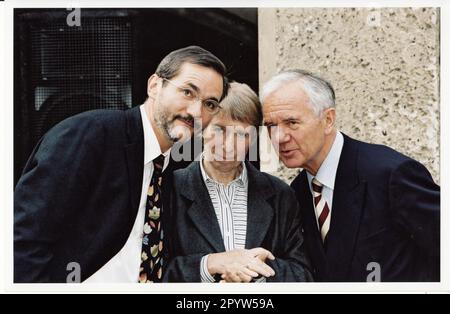 Minister and prime minister of the Brandenburg state government. f.l. Matthias Platzeck, Regine Hildebrandt, Manfred Stolpe.SPD. Politics.Party.Photo: Joachim Liebe,1990s no further details. [automated translation] Stock Photo