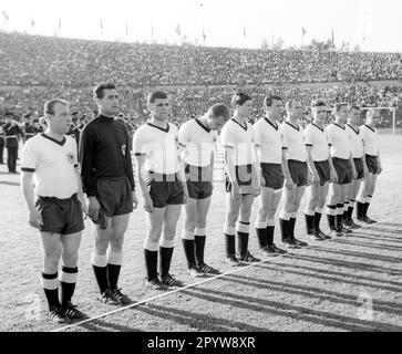 International match Germany - Scotland 2:2 /12.05.1964 in Hanover / On ...