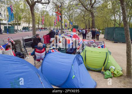 London, England, UK. 5th May, 2023. Royal superfans camp out on The Mall near Buckingham Palace on the eve of the coronation of King Charles III. (Credit Image: © Vuk Valcic/ZUMA Press Wire) EDITORIAL USAGE ONLY! Not for Commercial USAGE! Stock Photo