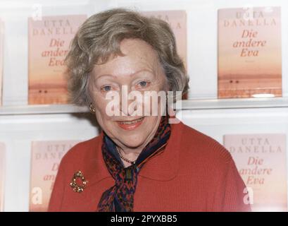 Utta Danella, German writer, before her book 'The Other Eve'. [automated translation] Stock Photo