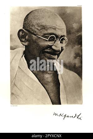 Mahatma Gandhi, portrait, India, 1940s, old vintage 1900s picture Stock ...