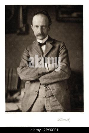 Max Planck (1858-1947), German physicist and Nobel Prize winner (1918), founder of quantum theory. Photograph by R. Dührkoop. Photo: Heliogravure, Corpus Imaginum, Hanfstaengl Collection. [automated translation] Stock Photo