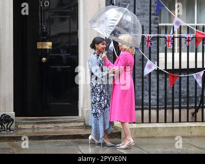 London, UK. 5th May, 2023. Akshata Murty, wife of British PM Rishi Sunak, welcomes Jill Biden, US American First Lady and wife of President Joe Biden to Downing Street No 10. Credit: Uwe Deffner/Alamy Live News Stock Photo