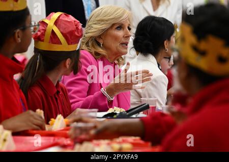 The First Lady of the United States, Dr Jill Biden, speaks to pupils during a visit to the Charles Dickens Primary School in central London. Picture date: Friday May 5, 2023. Stock Photo