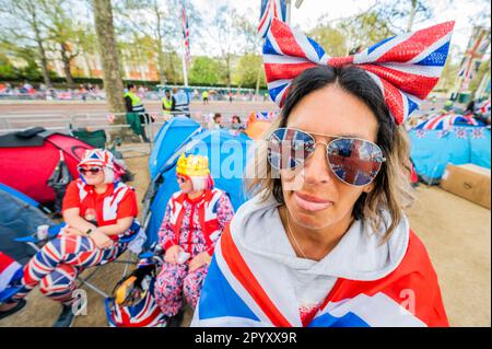 London, UK. 5th May, 2023. More people have arrived today to camp on teh Mall - London prepares for the Coronation of King Charles III on May 6th. Credit: Guy Bell/Alamy Live News Stock Photo