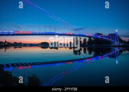 Osijek, Croatia. 05th May, 2023. Photo taken on May 5, 2023. shows the pedestrian bridge illuminated in colors of British flag ahead of coronation of King Charls III. Photo: Davor Javorovic/PIXSELL Credit: Pixsell/Alamy Live News Stock Photo