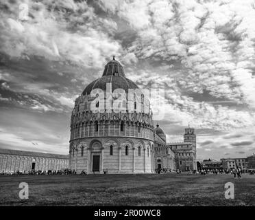 italy , Pisa, 30 -04-2023 : LANDSCAPE Piazza del Duomo with fanous cathedral and tilting tower. Pisa, Italy Stock Photo