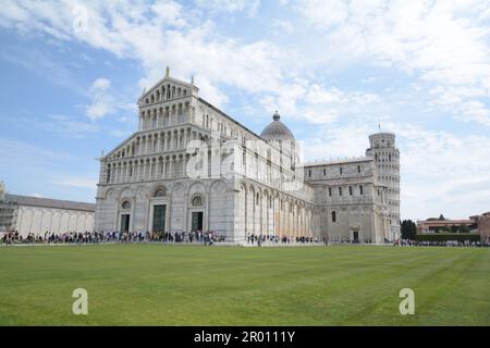 italy , Pisa, 30 -04-2023 : LANDSCAPE Piazza del Duomo with fanous cathedral and tilting tower. Pisa, Italy Stock Photo