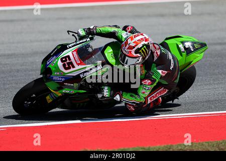 Montmelo, Barcelona, Spain. 5th May, 2023. BARCELONA, SPAIN - MAY 05: Jonathan Rea from GBR of Kawasaki Racing Team WorldSBK with Kawasaki ZX-10RR during the 2023 MOTUL FIM Superbike World Championship - Prosecco DOC Catalunya Round at Circuit de Barcelona-Catalunya on May 05, 2023 in Barcelona, Spain (Credit Image: © David Ramirez/DAX via ZUMA Press Wire) EDITORIAL USAGE ONLY! Not for Commercial USAGE! Stock Photo