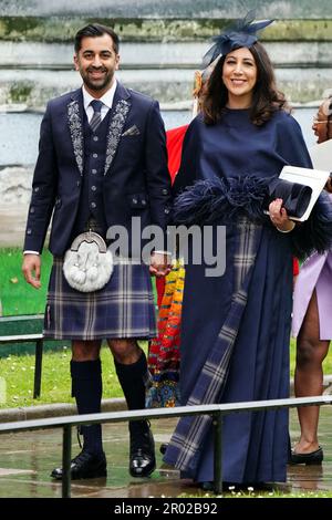 Humza Yousaf With His Wife Nadia El-Nakla, Daughter Amal And Step ...