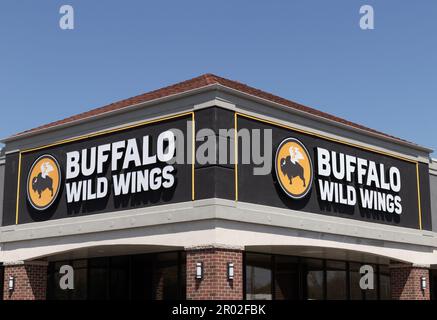 Buffalo wild wings 2025 graceland columbus ohio