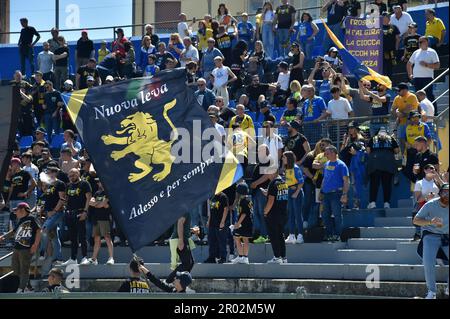 Pisa, Italy. 06th May, 2023. The referee Francesco Cosso during the Italian  soccer Serie B match AC Pisa vs Frosinone Calcio on May 06, 2023 at the  Arena Garibaldi in Pisa, Italy (