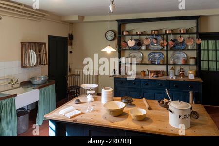 Chartwell House, Mapleton Road, Westerham, Kent, England, UK. - interior view of kitchen. Stock Photo