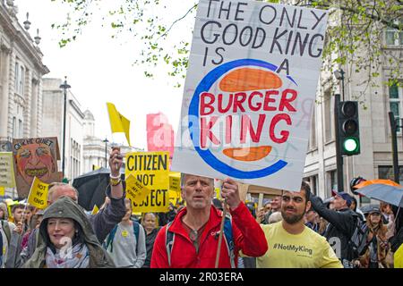 London, UK. 6 May, 2023. Anti-monarchy protesters organised by Republic stage a 'Not My King' rally on the day of the Coronation of King Charles III. Credit: horst friedrichs/Alamy Live News Stock Photo