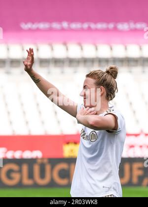 Essen, Germany. 06th May, 2023. Essen, Germany, May 06th 2023: Lea  Schueller (11 Munich) celebrates her teams first goal during the Frauen  Bundesliga game between SGS Essen and FC Bayern unich at