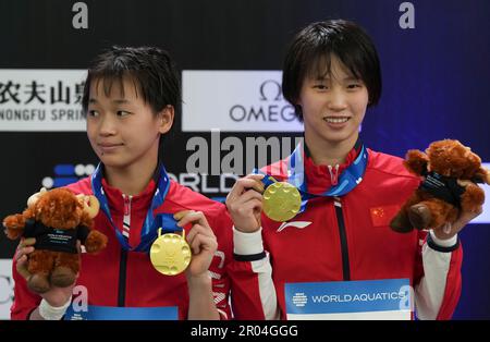 Chen Yuxi and Quan Hongchan of China compete during the women's ...