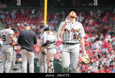 St. Louis, USA. 06th May, 2023. Detroit Tigers starting pitcher Spencer Turnbull points skyward as he leaves the game against the St. Louis Cardinals in the sixth inning at Busch Stadium in St. Louis on Saturday, May 6, 2023. Photo by Bill Greenblatt/UPI Credit: UPI/Alamy Live News Stock Photo