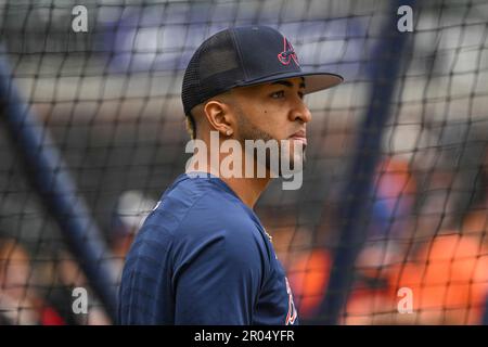 Orlando Arcia of the Atlanta Braves watches batting practice before News  Photo - Getty Images