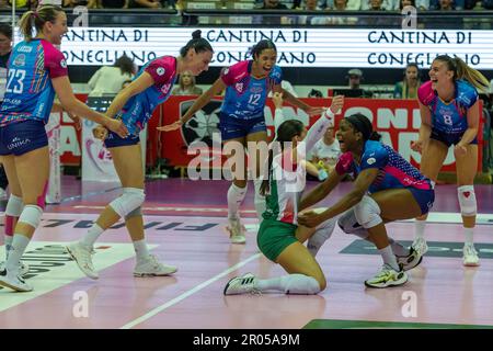 Treviso, Italy. 06th May, 2023. Exultation of Vero Volley Milano Credit: Independent Photo Agency/Alamy Live News Stock Photo